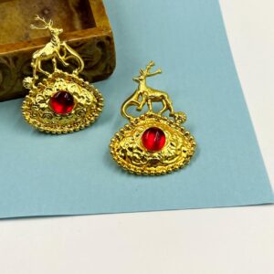 ARNAS 1 PAIR PACK OF GOLDEN BRASS METAL DEAR MOTIVE WITH SMALL STONE EARRING
