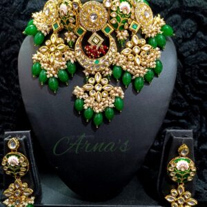 ARNAS GREEN PREMIUM QUALITY MEENAKARI BRIDAL KUNDAN NECKLACE WITH EARRINGS MANGTIKA SET