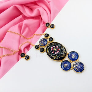 ARNAS MATT GOLD TANJOR PAINTING BLACK BLUE SEMI PRECIOUS STONE - STUDED EARRINGS NECKLACE SET