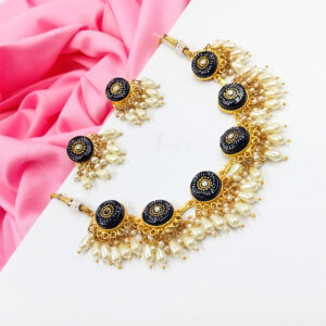 ARNAS MATT GOLD TANJOR PAINTING BLACK SEMI PRECIOUS STONE - STUDED EARRINGS CHOKER NECKLACE SET