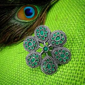 1 PC FLOWER SHAPE STONE SET BIG SILVER RING