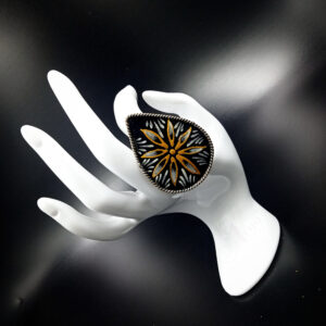 1 PC BLACK WHITE GOLDEN HAND PAINTED SILVER FINGER RING
