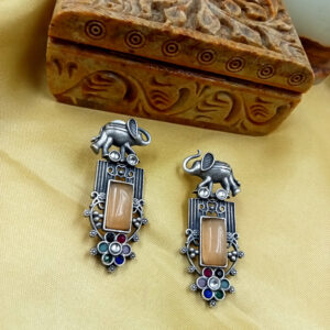 SILVER ELEPHANT MOTIVE MONALISA STONE SET EARRINGS