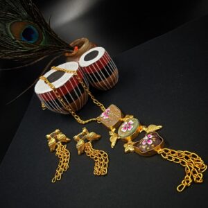 ARNAS MATT GOLD BRASS-PLATED WITH UNCUT ORIGINAL STONE – STUDED JEWELLERY SET