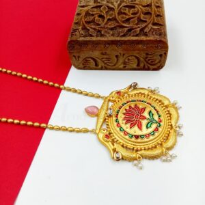 ARNAS MATT GOLD BRASS-PLATED WITH LARGE SIZE PENDENT NECKLACE