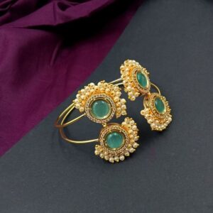 BRACELET0012- ARNAS 1 PC BRASS GOLDEN ORIGINAL UNCUT STONE PEARL GAJRA BRACELET