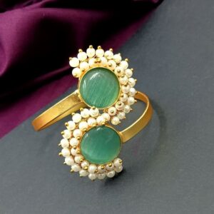 BRACELET0014- ARNAS 1 PC BRASS GOLDEN ORIGINAL UNCUT STONE PEARL GAJRA BRACELET