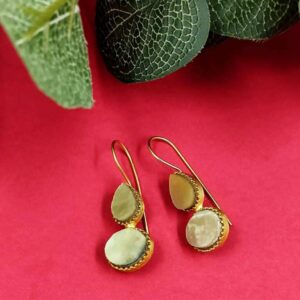 ARNAS 1 PAIR GOLDEN BRASS METAL SMALL STONE EARRING