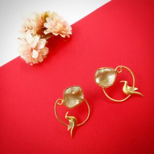 ARNAS 1 PAIR PACK OF GOLDEN BRASS METAL WITH MOTHER OF PEARL BIRD MOTIVE EARRING