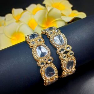 ARNAS 1 PAIR GOLDEN METAL DESIGNER KUNDAN MOTIVE BANGLES