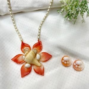 ARNAS FLORAL SHAPED WITH ORIGINAL SEA SHELL PEACH-WHITE NECKLACE STUD SET RESIN JEWELLERY